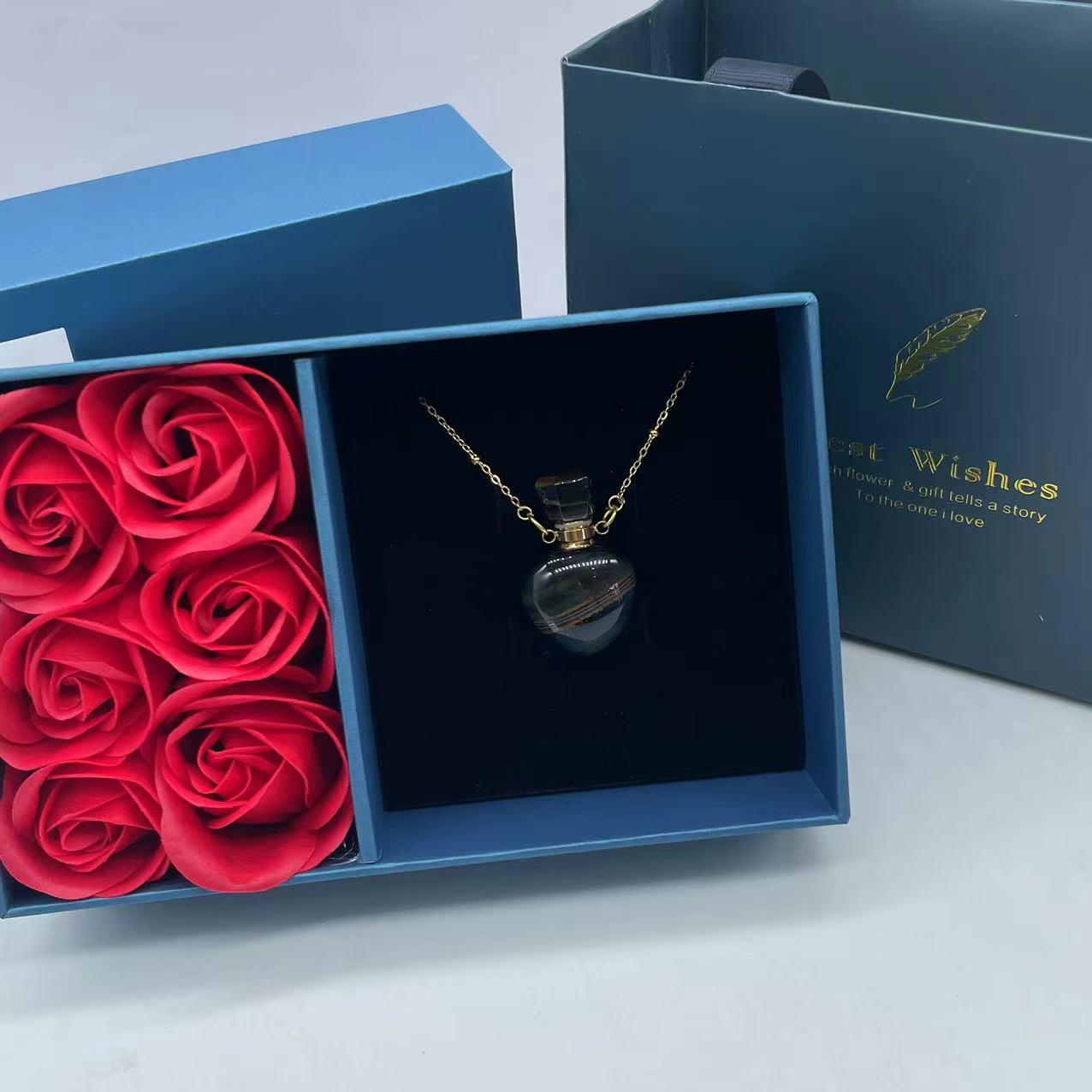 Unique Mother's Day Gifts Crystal Perfume Bottle Necklace&Roses Gift